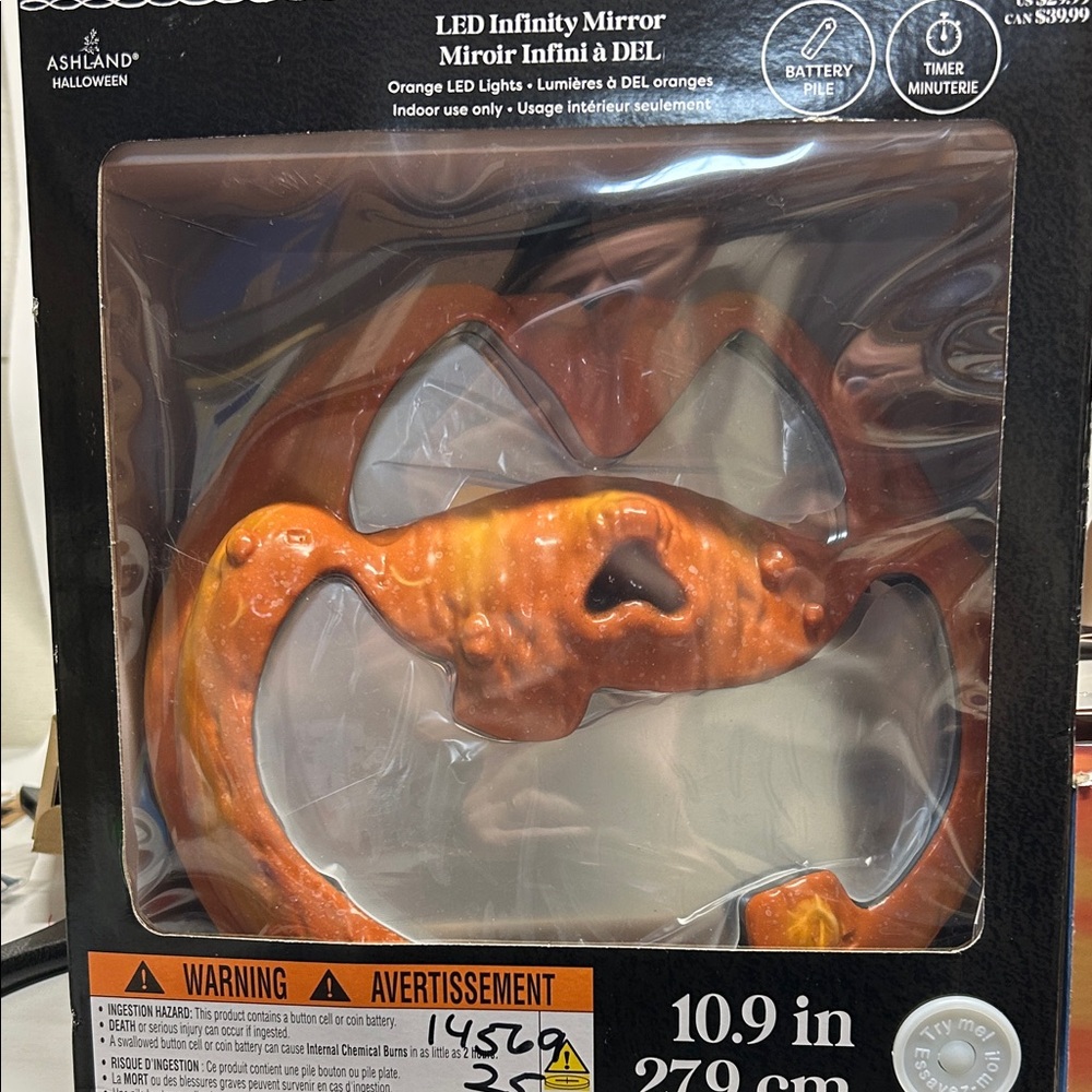 Ashland Halloween LED Infinity Mirror - Orange Pumpkin